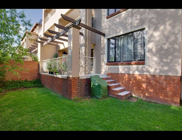 2 BEDROOM APARTMENT SOLD IN SUNNINGHILL